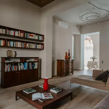 Alma Bed & Breakfast Alba (Piedmont)