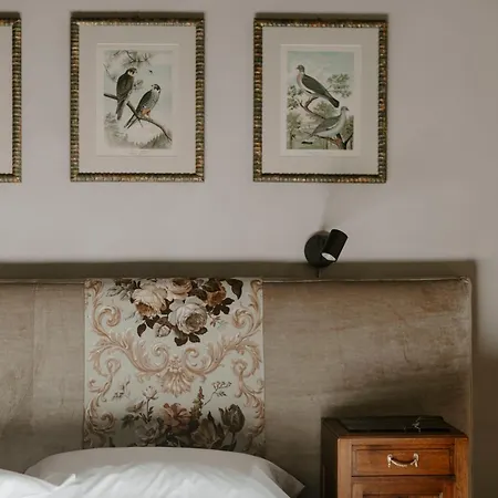 Alma Bed & Breakfast