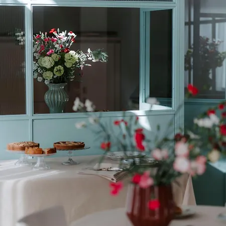 Alma Bed & Breakfast